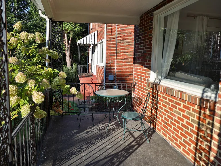 6131 1st Pl NE — Photo 44