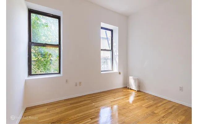 Rented by Douglas Elliman | media 19