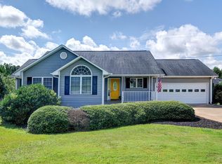 2023 Edwards Lake Rd, Greer, SC 29651