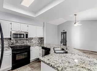 8043 W Dahlia Dr, Peoria, AZ 85381