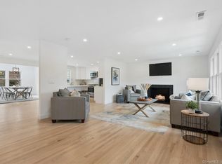 518 Stillwater Rd, Stamford, CT 06902