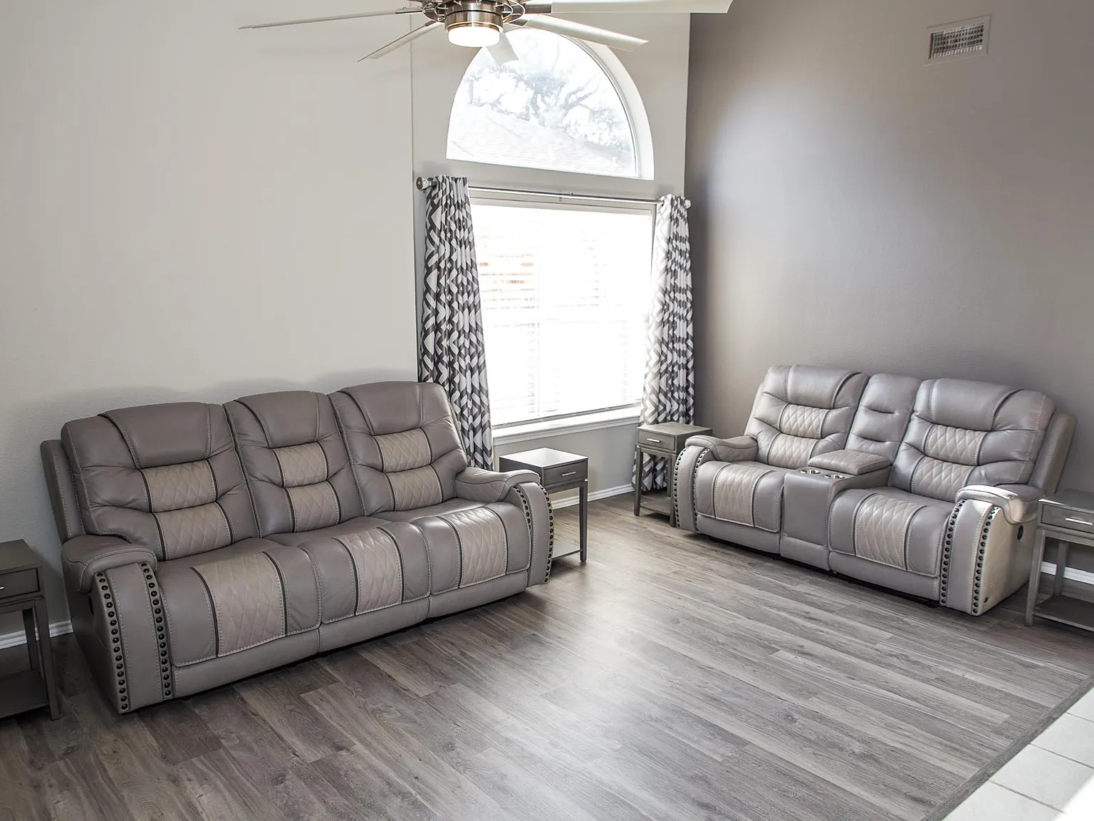 2346 Windmill Way — Photo 3