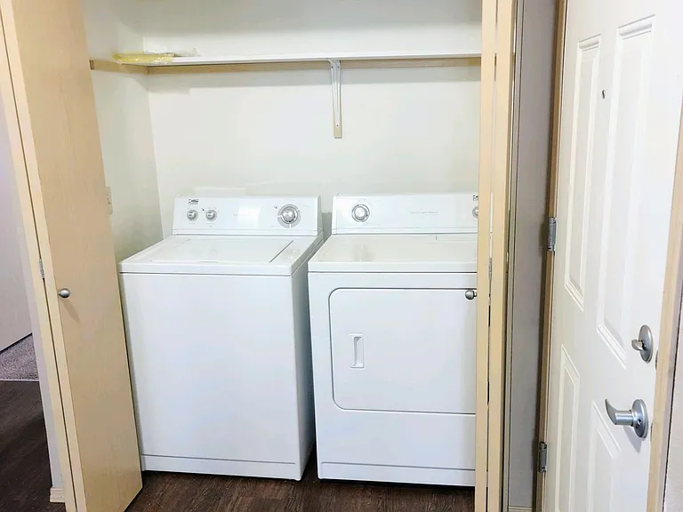 Parkside Apartments — Photo 7