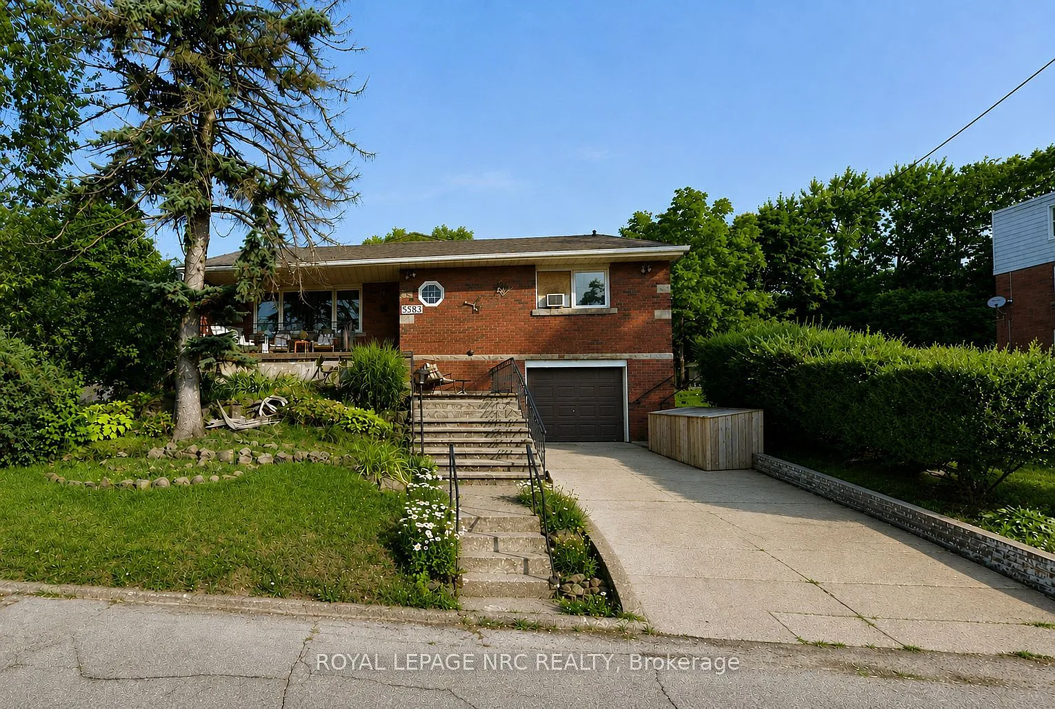 2 bed, $1,800 — Photo 1