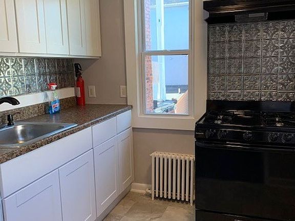 4th image of 912 N 3rd St #10579539
