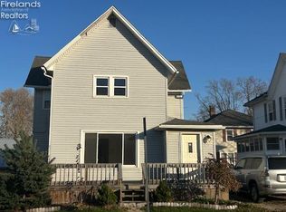 317 Dale Ave, Willard, OH 44890