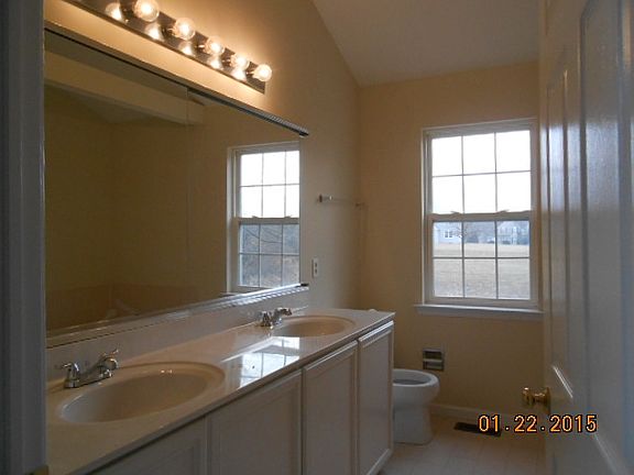 5th image of 131 Owenwood Dr