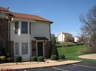 4503 Pegasus Dr, Saint Louis, MO 63129