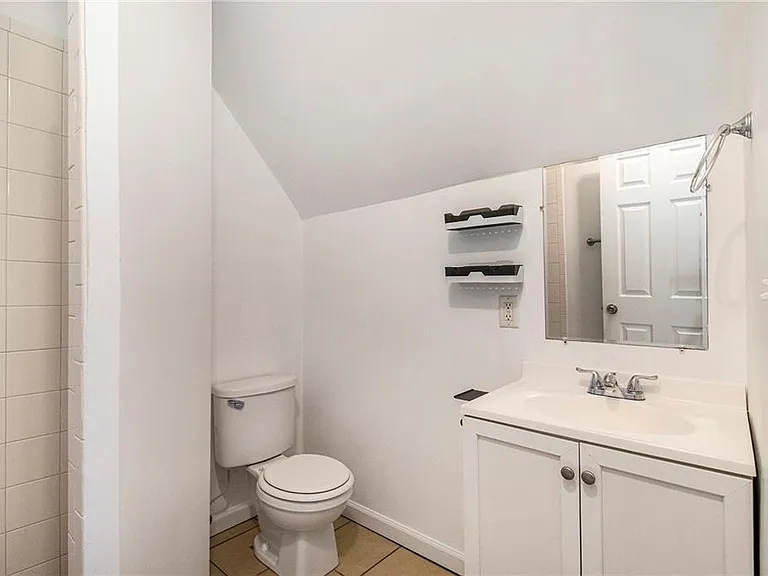 960 Landmark Dr — Photo 40