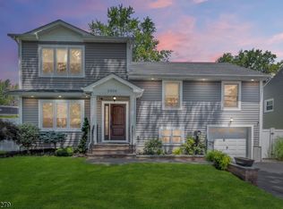 2010 Windsor Rd, Linden, NJ 07036