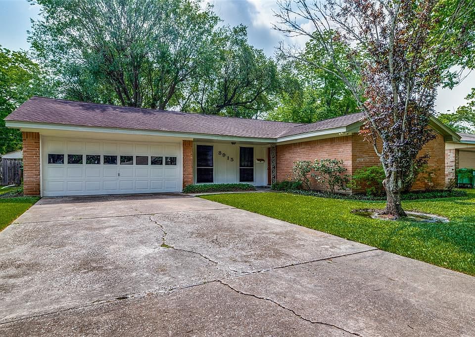 1st image of 8915 Bintliff Dr