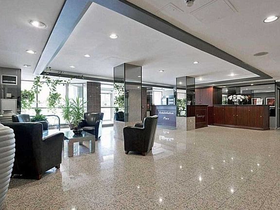 4th image of 700 Constellation Dr #1807