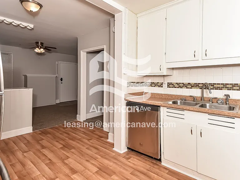 5111_005_wm_-_kitchen_13383216.jpg