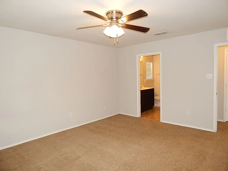 207 Citrus Dr — Photo 9