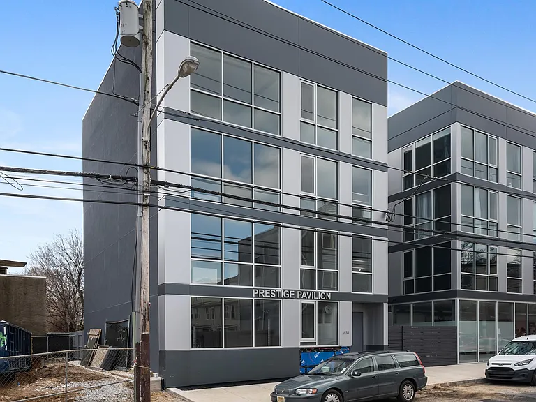 634 W Jefferson St #2 — Photo 21