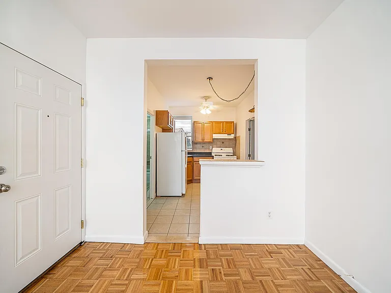 314 Paterson Plank Rd #3B — Photo 8