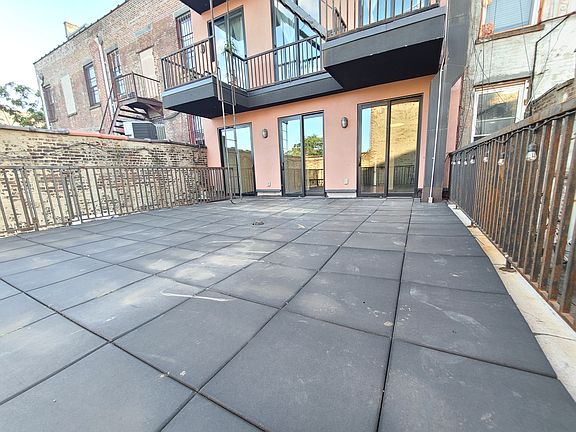 3rd image of 301 Broadway #2