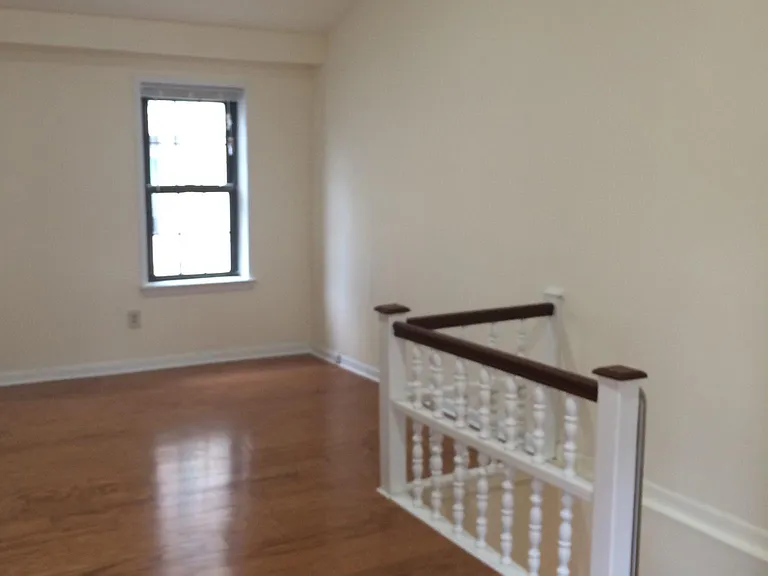 212 N Clarion St — Photo 6