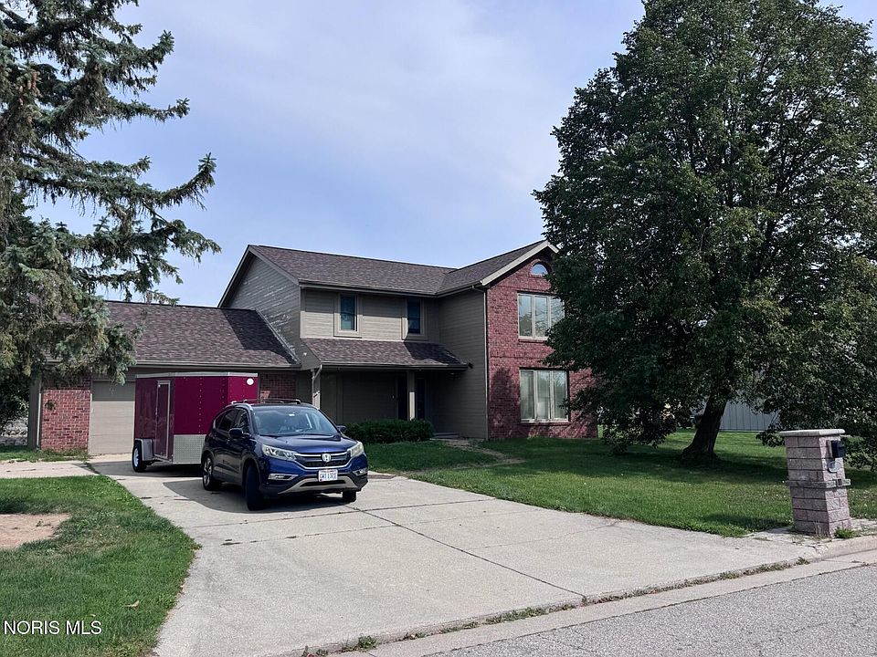 1st image of 926 Cardinal Dr