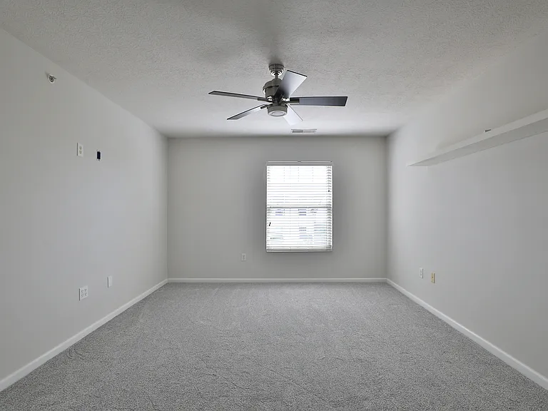 763 Hidden Springs Dr — Photo 24