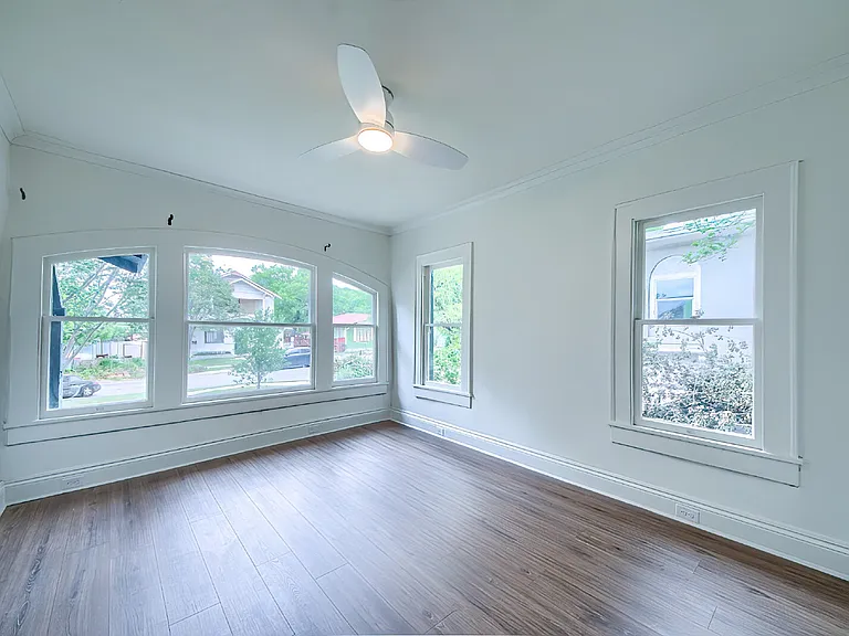 518 Queen Anne Ct — Photo 18