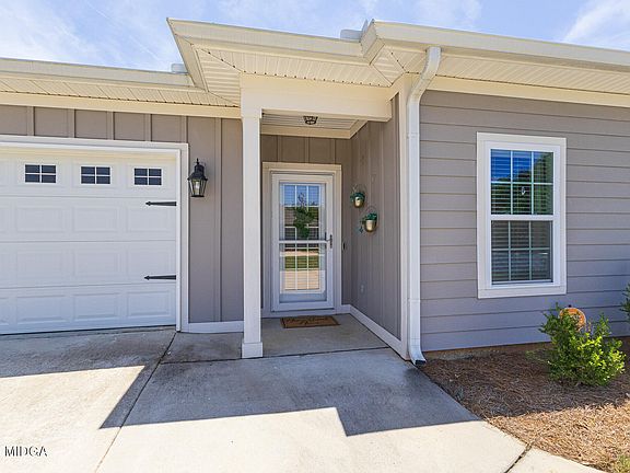5th image of 470 Nandina Ct