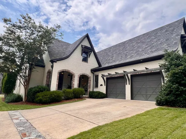 2955 Green Valley Rd, Vestavia, AL 35243