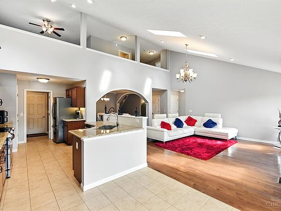 5th image of 4746 Sanibel Ln