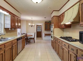 4831 Five Forks Dr, Baton Rouge, LA 70817