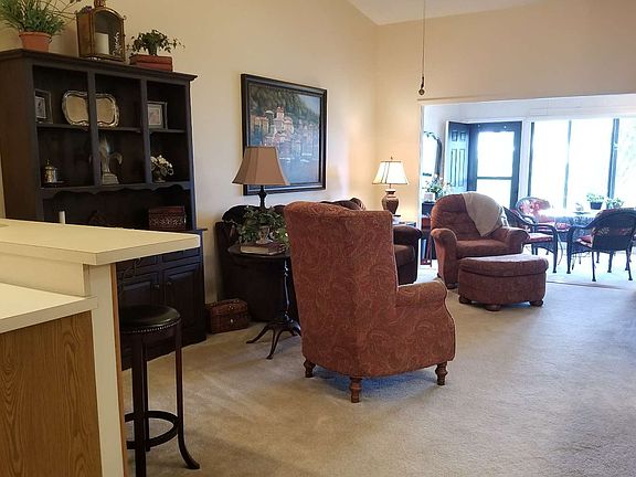 4th image of 4673 Bluffs Hill Ct