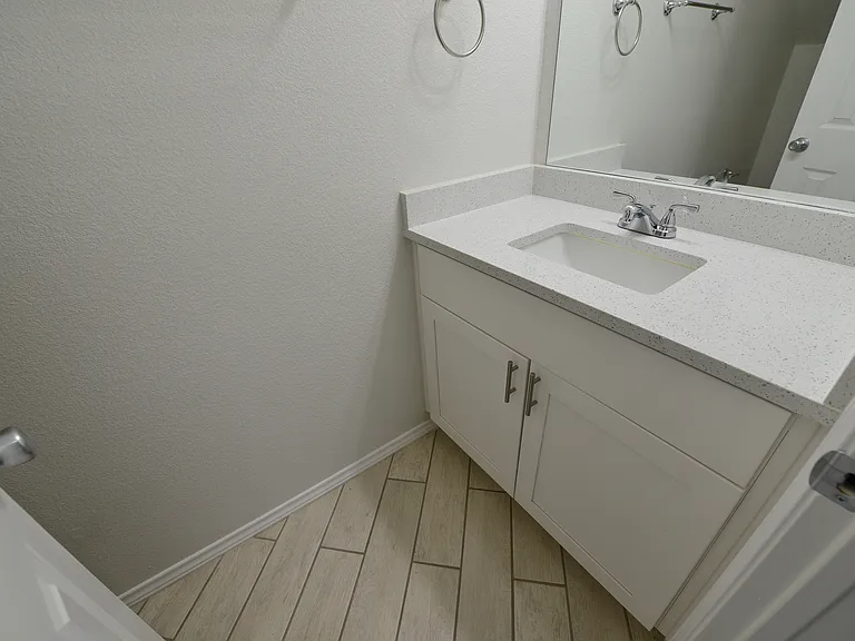 2361 Murphy Ct — Photo 8