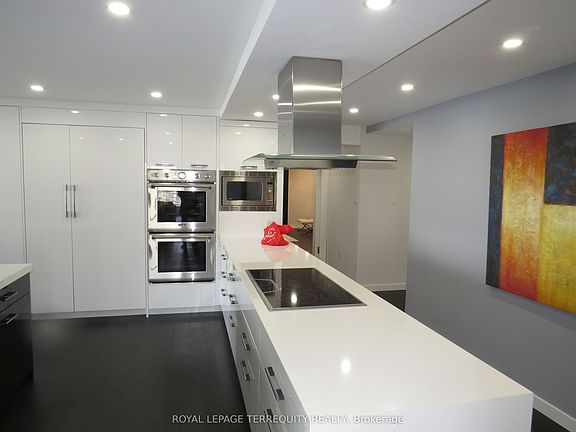 4th image of 2045 Lake Shore Blvd W #3305