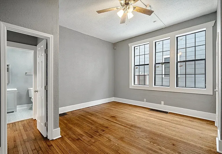 156 N Tucker St — Photo 14
