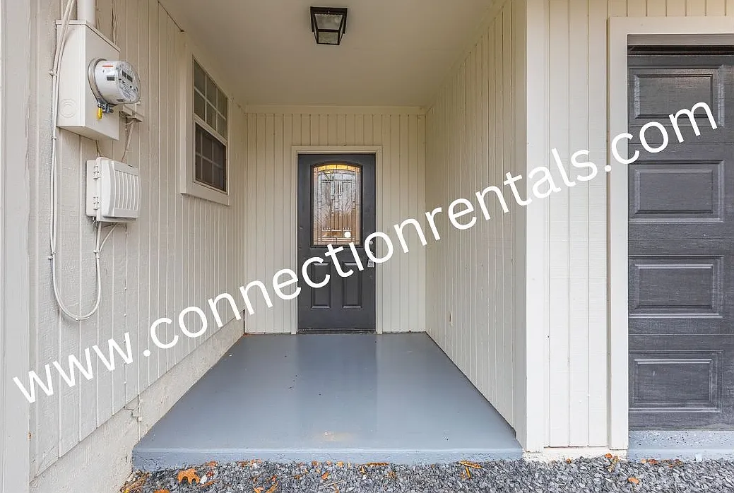 Spacious 5-Bedroom Home for Rent 2705 Suncrest Dr, Dalton, GA 30720 — Photo 3