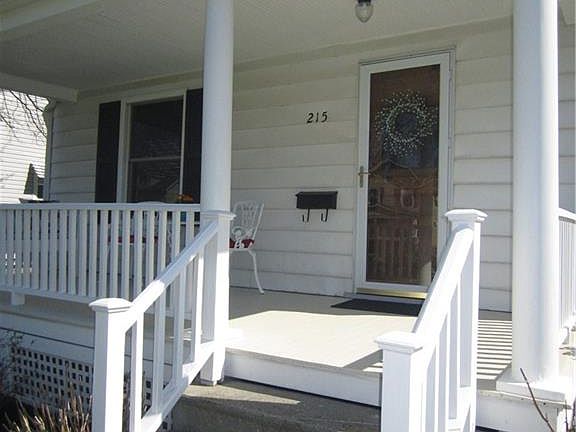 3rd image of 215 Cornell Ave