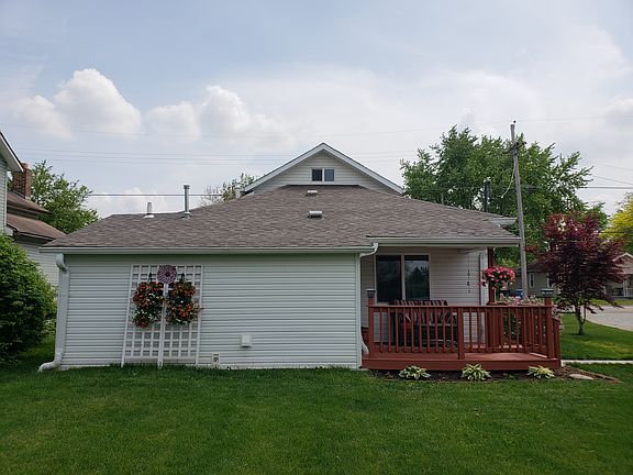 3rd image of 56 E Main St