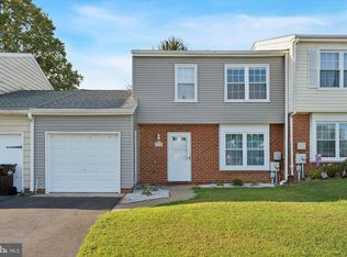5762 Prescott Ct, Bensalem, PA 19020