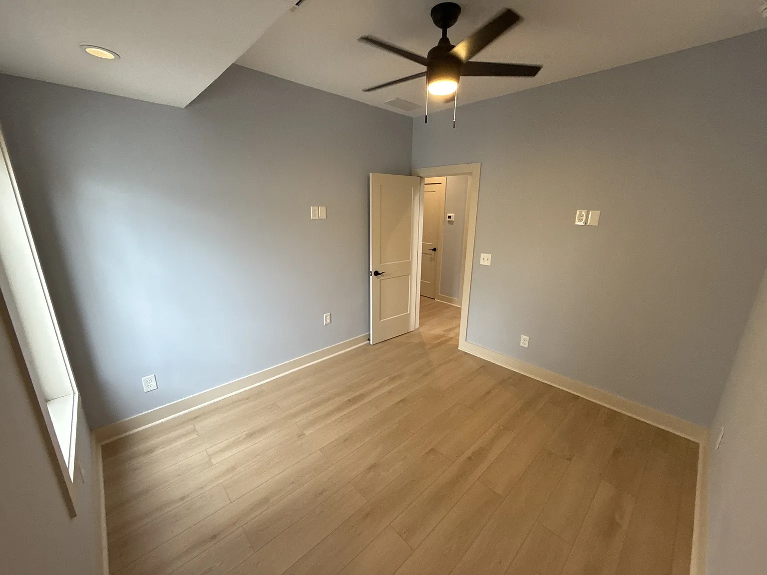 1073 Hemphill Avenue Northwest - 1 — Photo 4