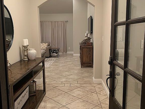 4th image of 6835 Woodridge Dr