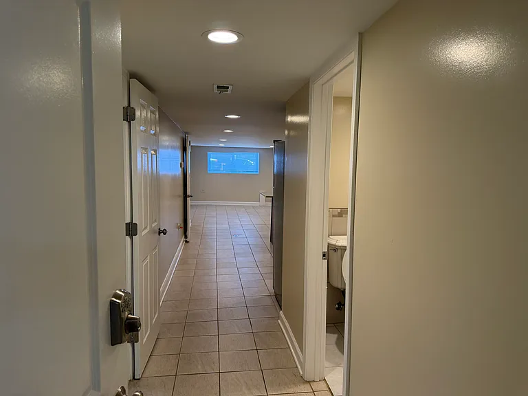 2252 N Laramie Ave #G — Photo 2