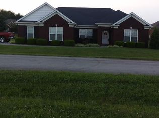 140 Deep Springs Dr, Bardstown, KY 40004