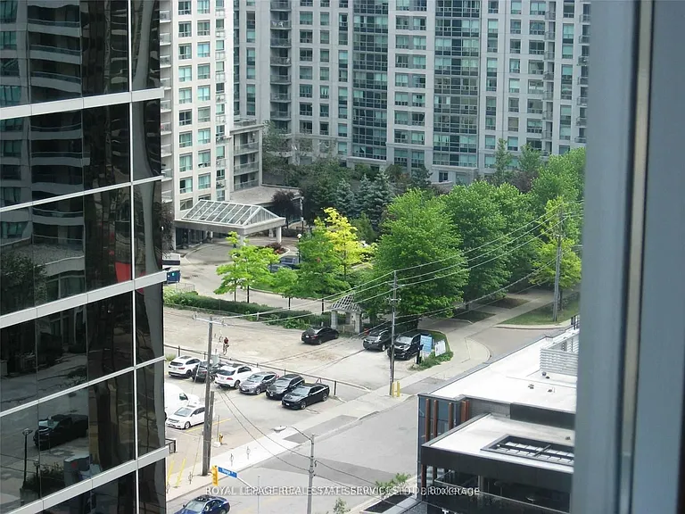 4978 Yonge St #1612 — Photo 21