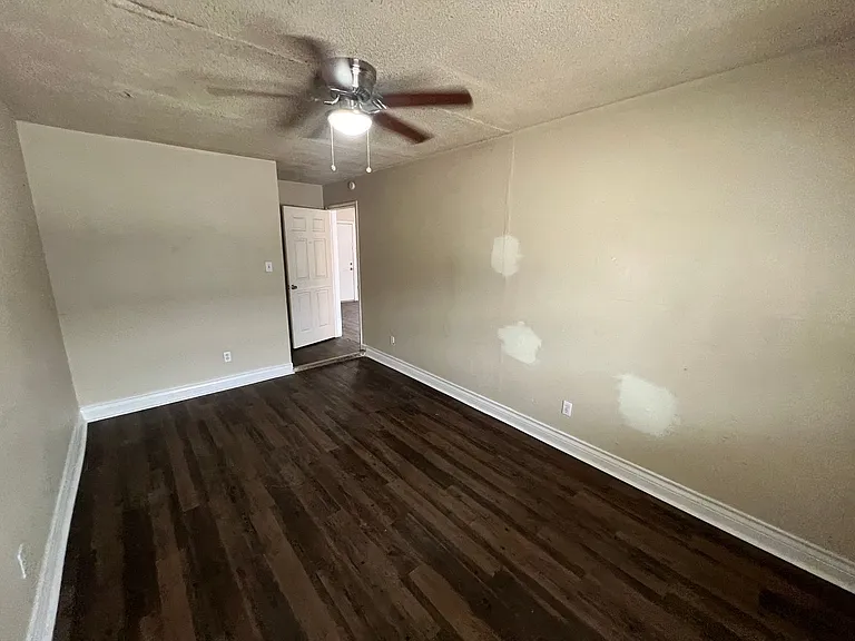 1730 E Dartmouth St — Photo 7