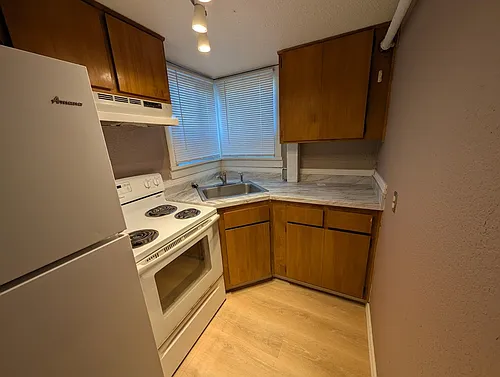 425 5th St Photo 1