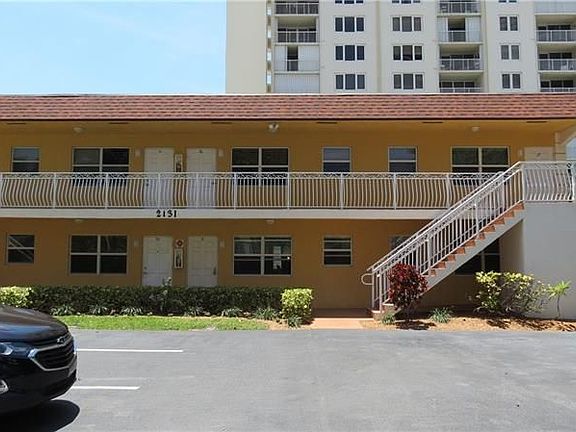 2nd image of 2131 N Ocean Blvd APT 11
