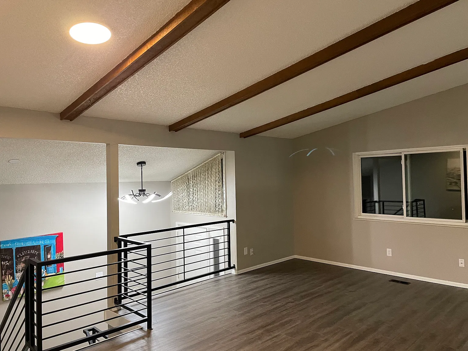 5 bed, 2900 sqft, $2,395 — Photo 3