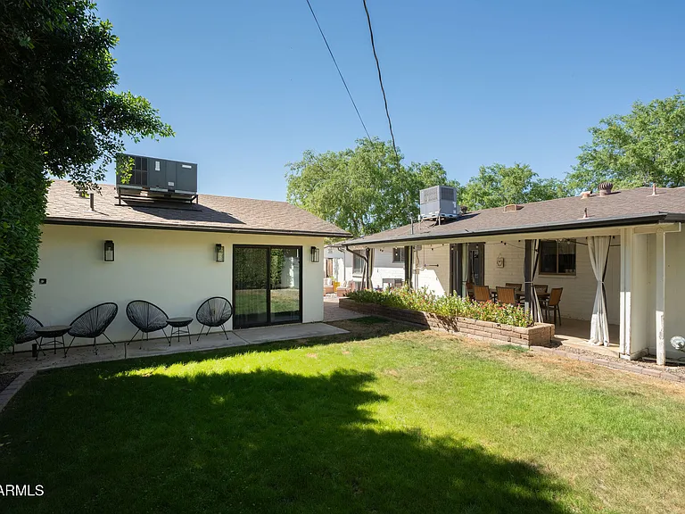 4813 E Fairmount Ave — Photo 10