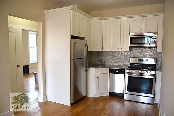 Rented by Oak Tree LLC | media 15