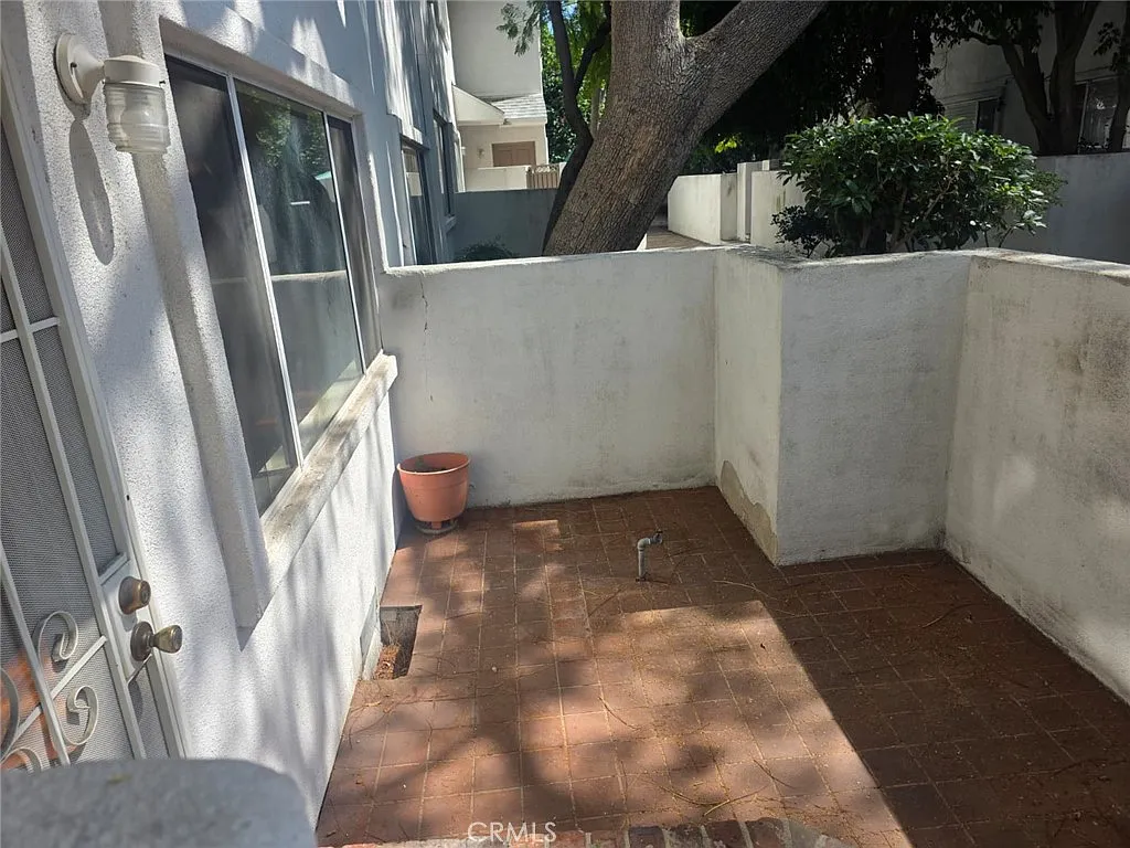 2 bed, 979 sqft, $2,350 — Photo 4
