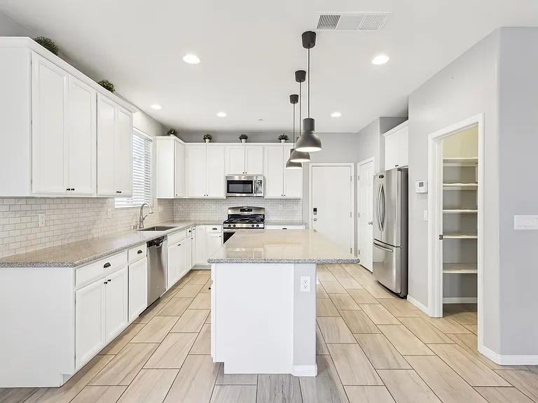 457 Cornelius Kelly Ave — Photo 11